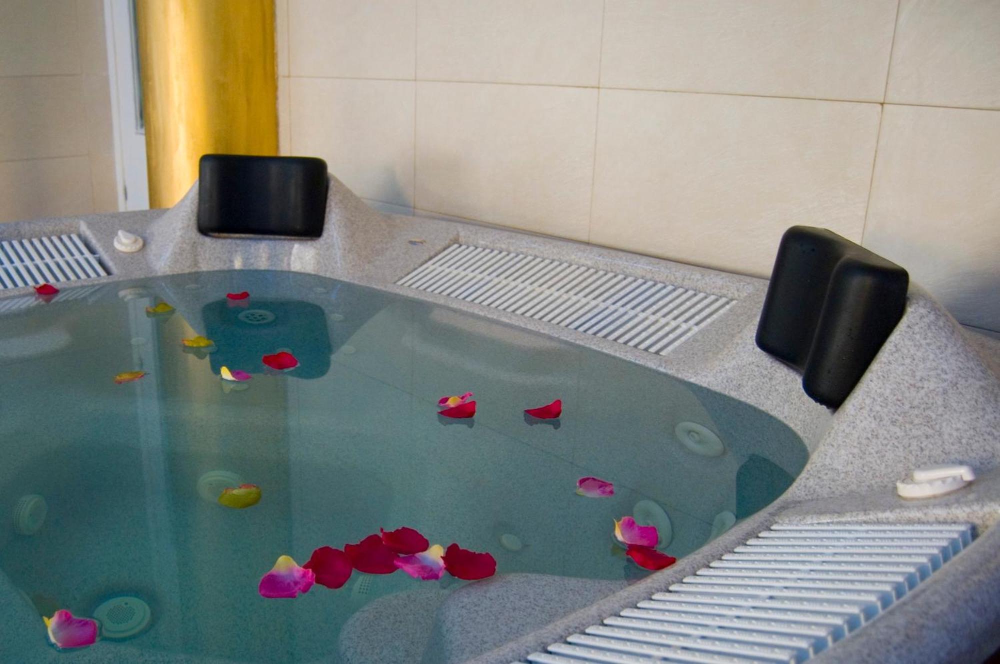 Agua Viva Eco H Wellness Castro Urdiales Hotel Ngoại thất bức ảnh